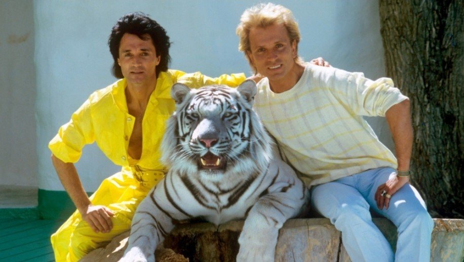 Siegfried and Roy stage Illusionists with tiger