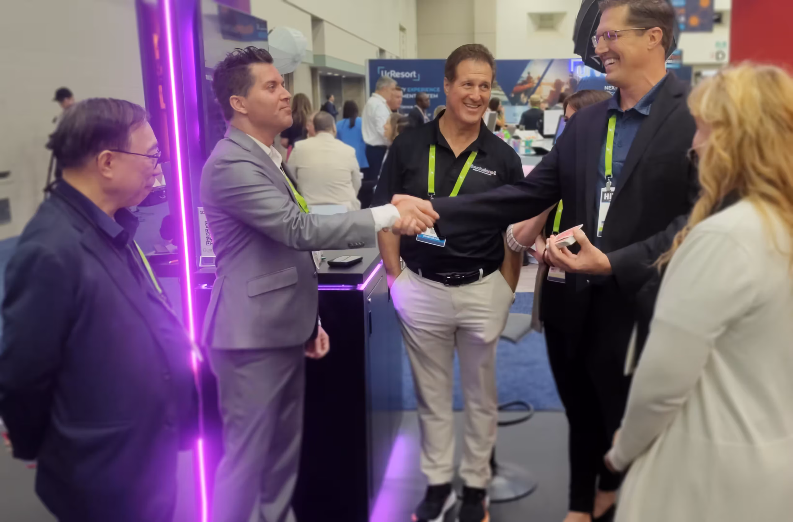 trade show presenter trade fair magician jon finch